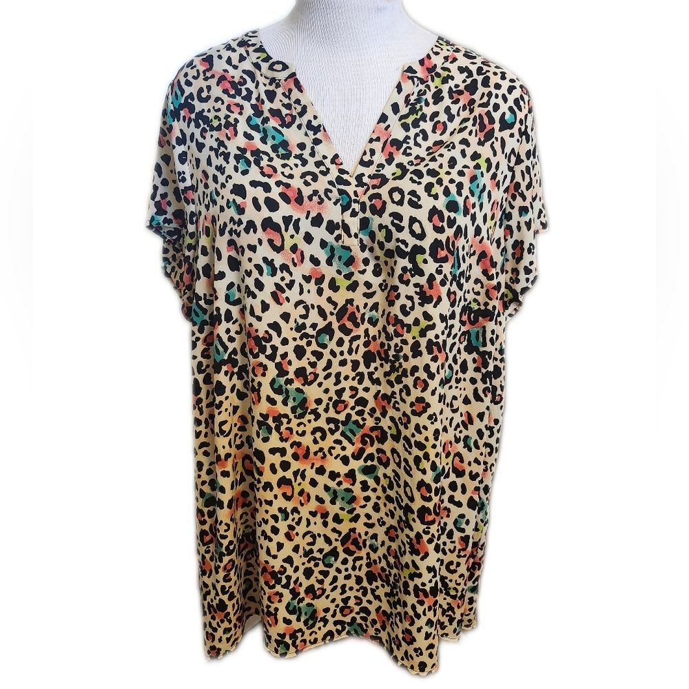 Torrid Watercolor Leopard Print V-neck Blouse, Size Torrid 4 (US 4x Or 26)